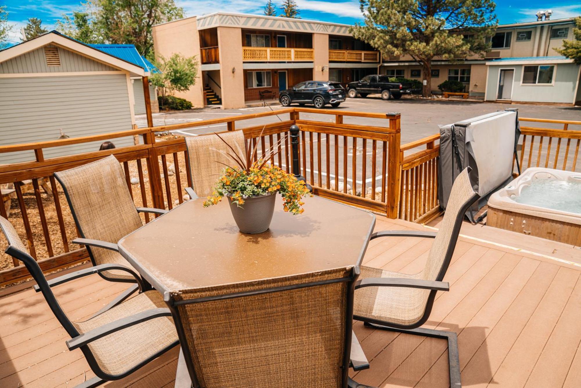 Salida Inn & Monarch Suites Екстериор снимка